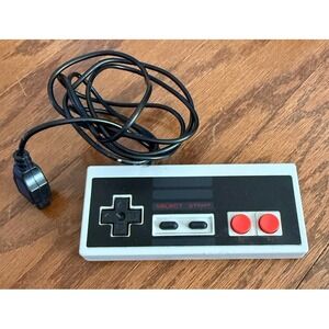 REPLACEMENT Controller For NES-004 Original Nintendo NES Vintage Console Wired